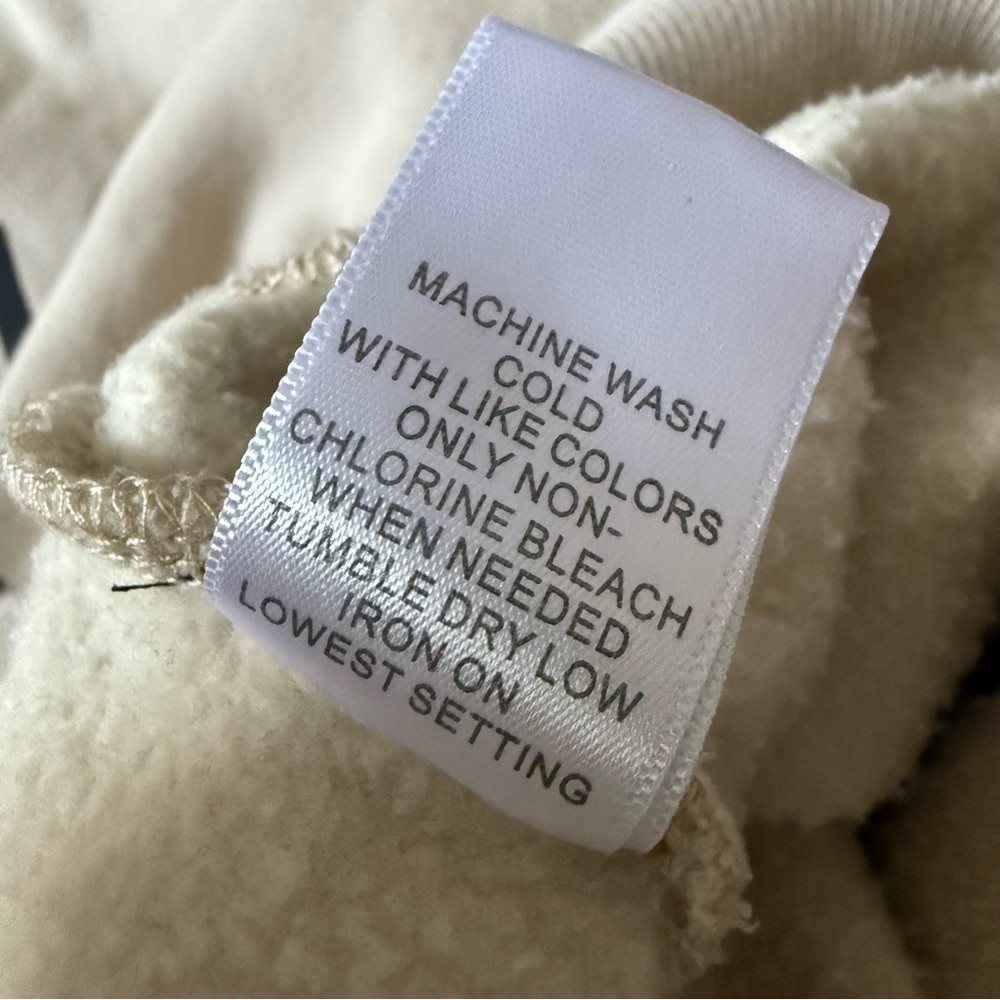 ESSENTIALS Fear Of God FW22 Pullover Hoodie in Buttercream Size XL - Picture 10 of 10